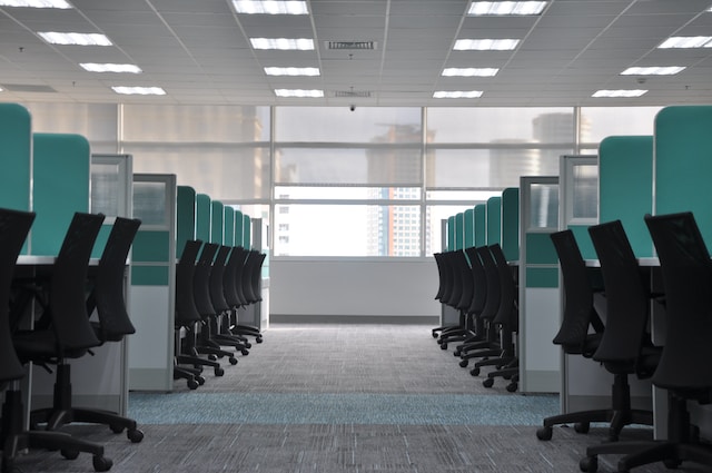 The Benefits of Investing in Pre-Owned Cubicles For Your Office
